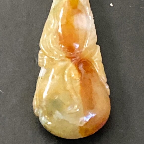 Pendant in carved variegated jade & 14K gold with lovely signed chain - Picture 3 of 8